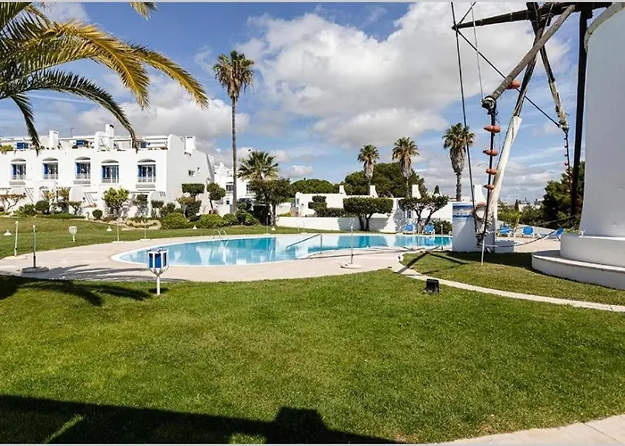Windmill Hill - Alto Do Moinho - Pool & Sea View *
